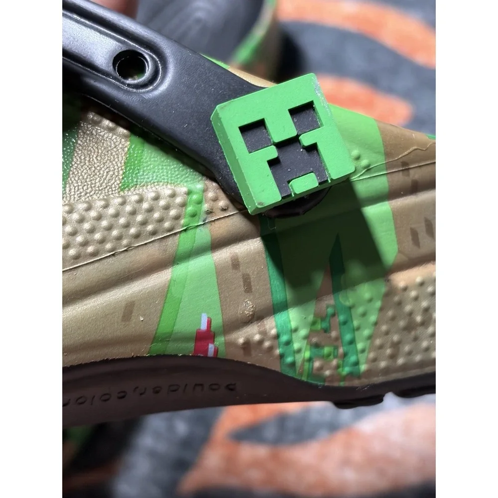 Crocs Minecraft Camo Green Brown Black Clog Sandals Men's 11 With Charms